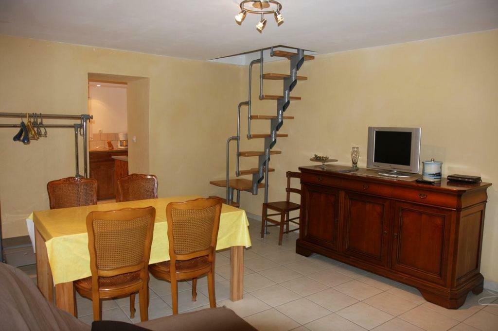 Les Jehans Chateauroux-les-Alpes Exterior foto